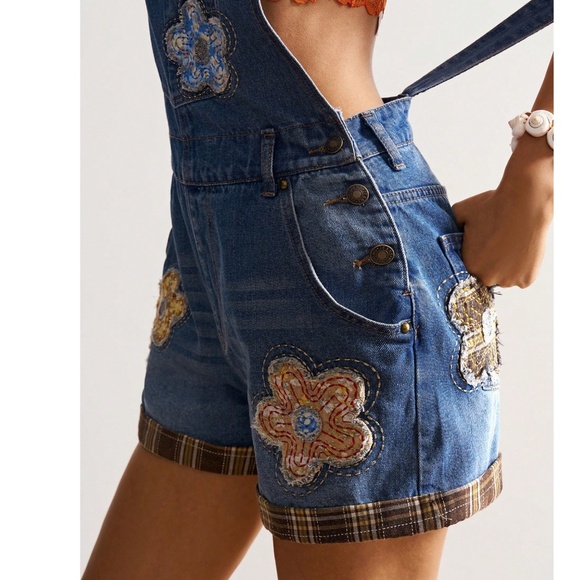 Boho Floral Patch Plaid Print Backless Denim Jean Short Overalls - Picture 4 of 8